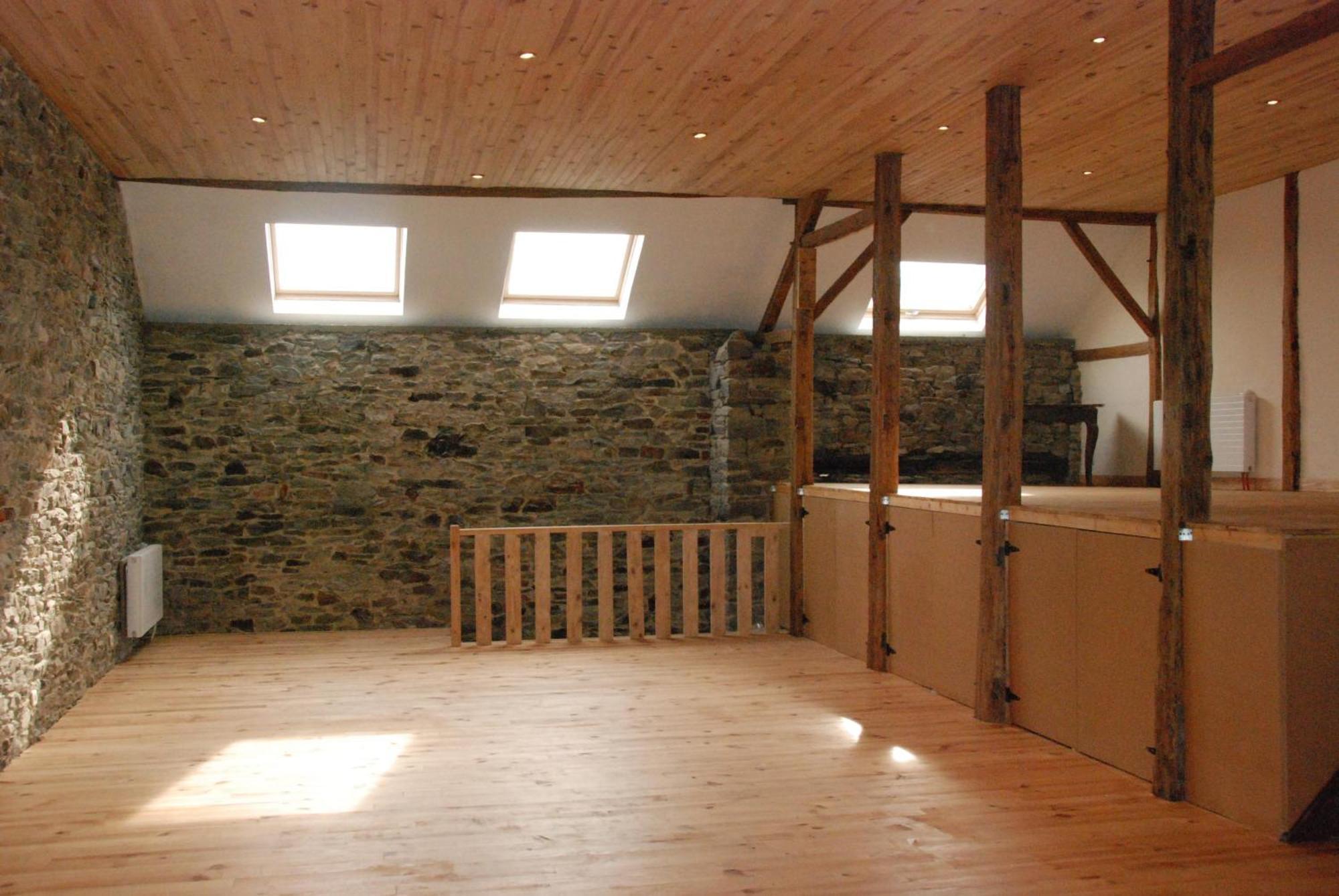 B&B Les Trois Voisins Bourseigne-Vieille 외부 사진