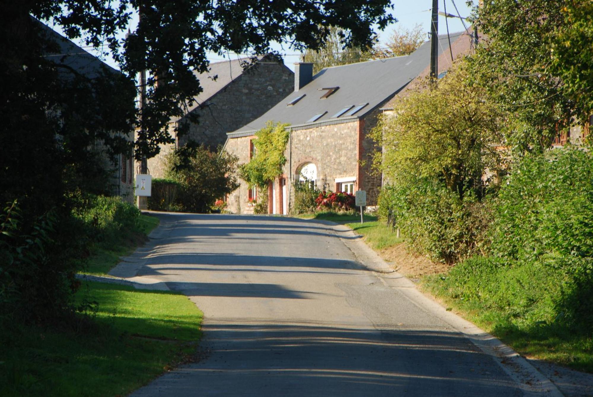 B&B Les Trois Voisins Bourseigne-Vieille 외부 사진