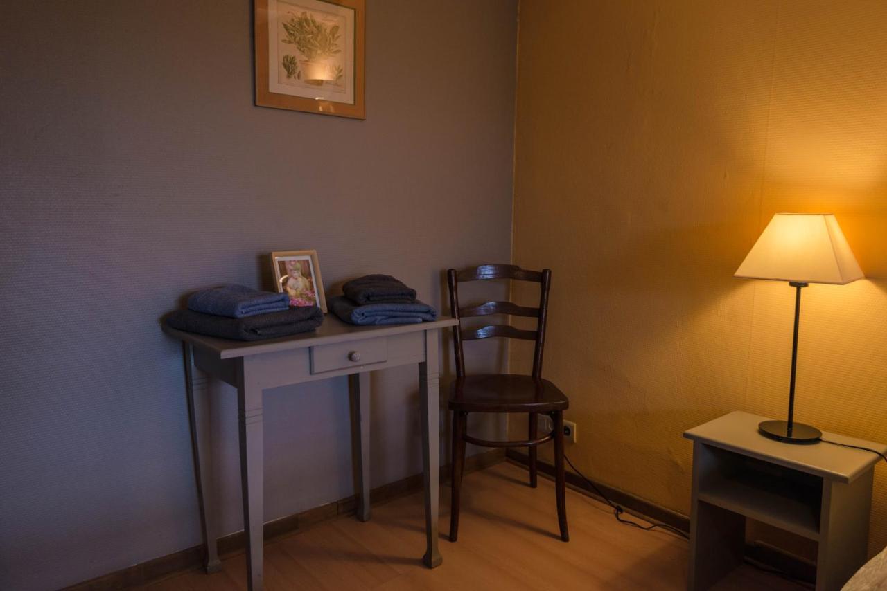 B&B Les Trois Voisins Bourseigne-Vieille 외부 사진