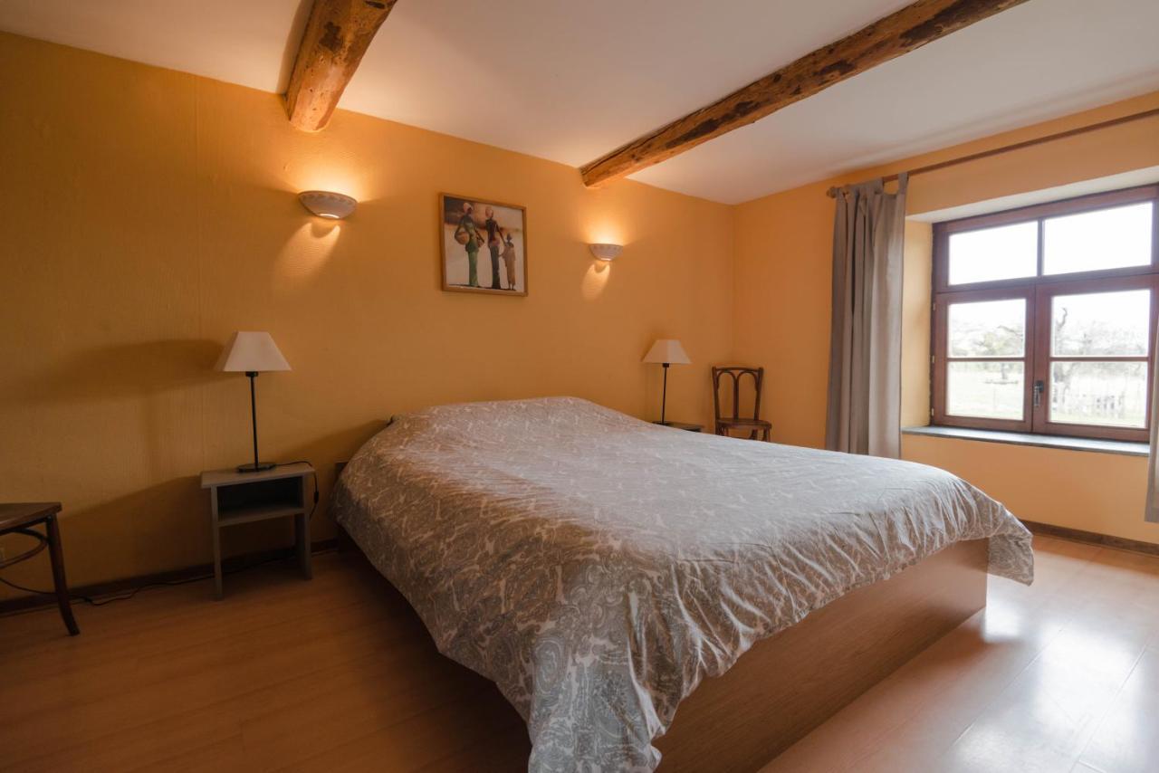 B&B Les Trois Voisins Bourseigne-Vieille 외부 사진
