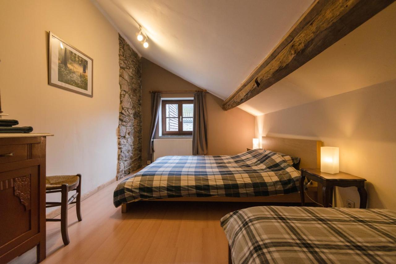 B&B Les Trois Voisins Bourseigne-Vieille 외부 사진