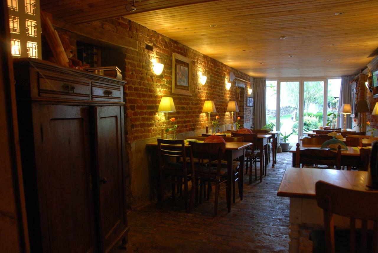 B&B Les Trois Voisins Bourseigne-Vieille 외부 사진