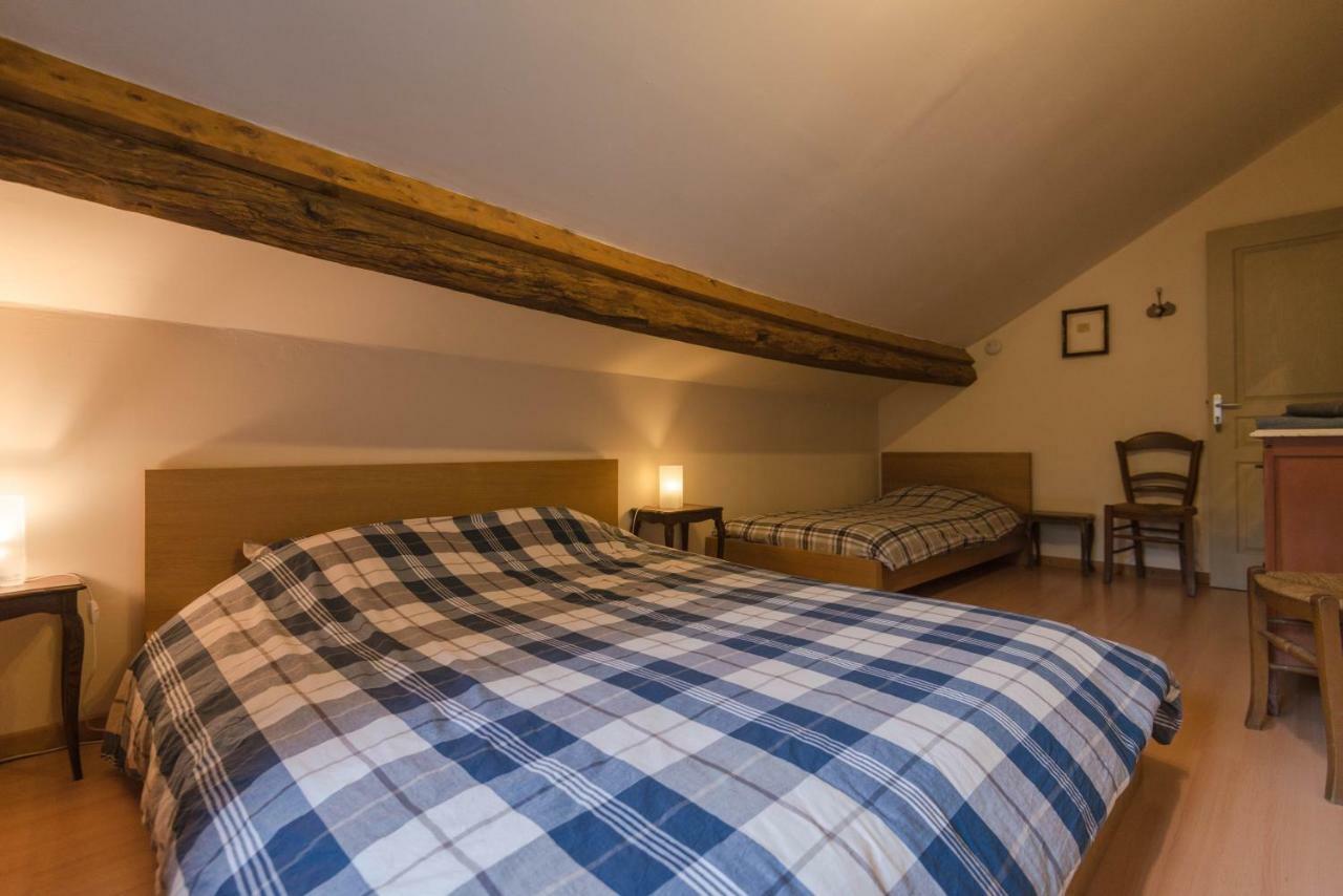 B&B Les Trois Voisins Bourseigne-Vieille 외부 사진
