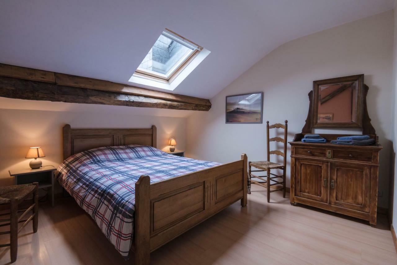 B&B Les Trois Voisins Bourseigne-Vieille 외부 사진